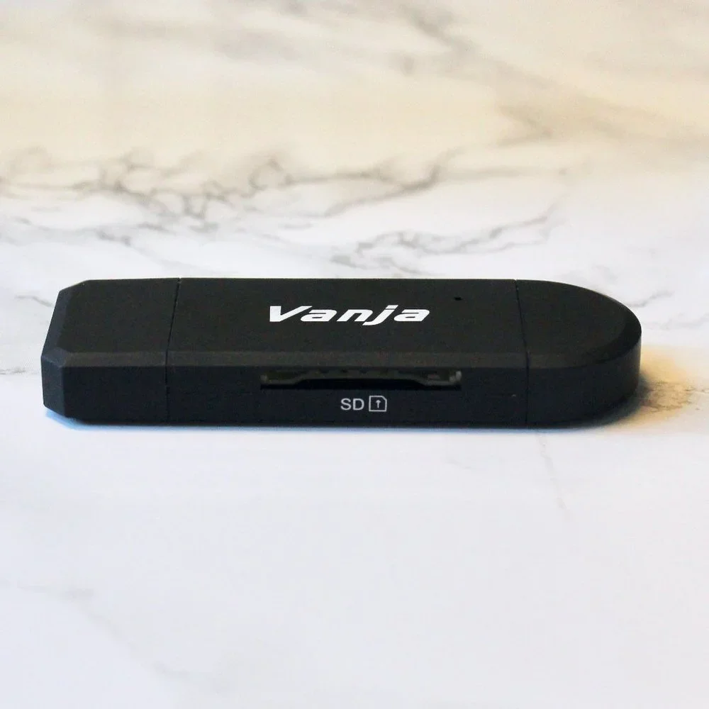 Vanja Memory Card Reader